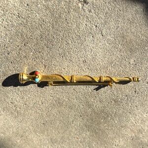 Vintage Cascio Gold Tone Sceptor Pin BROOCH TURQUOISE GLASS STONES